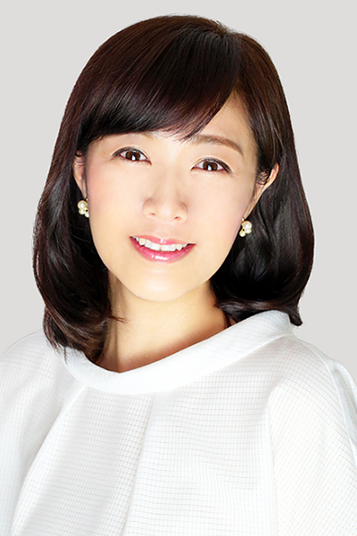 菊池桃子氏