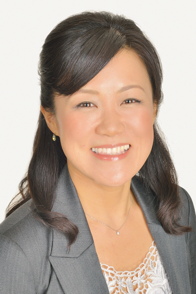 山本衣奈子氏
